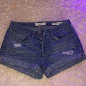 Bullhead jean shorts